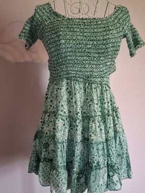 Poupette St. Barth Green Smocked Bodice Tiered Mini Dress. Size S Junior